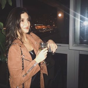 Meet your Posher, Ashlee